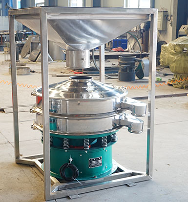 <b>帶料倉(cāng)篩分機(jī)</b>